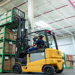 CAT® Lift Trucks - Q Series